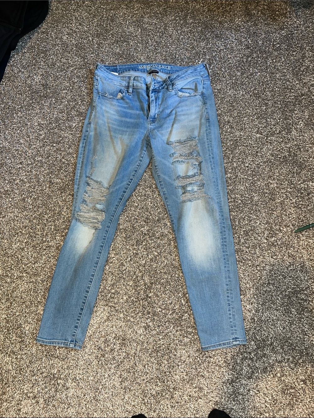American Eagle Outfitters Light Blue Skinny Distressed Jeans
